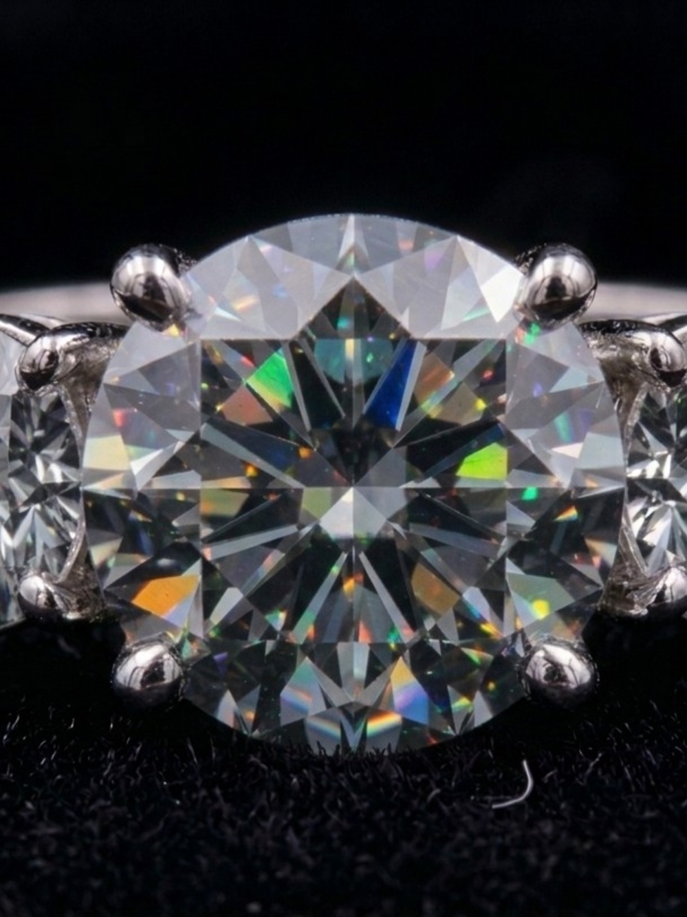 **CUTIE PATOOTIE** 2.5 Carat Moissanite Ring * Size:9